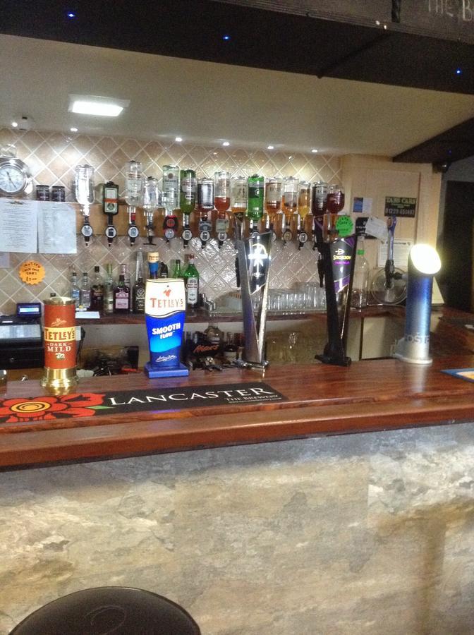 Hotel The Bear On The Square Millom Esterno foto