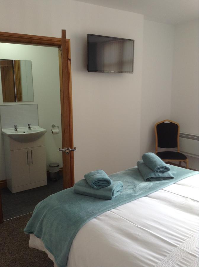 Hotel The Bear On The Square Millom Esterno foto