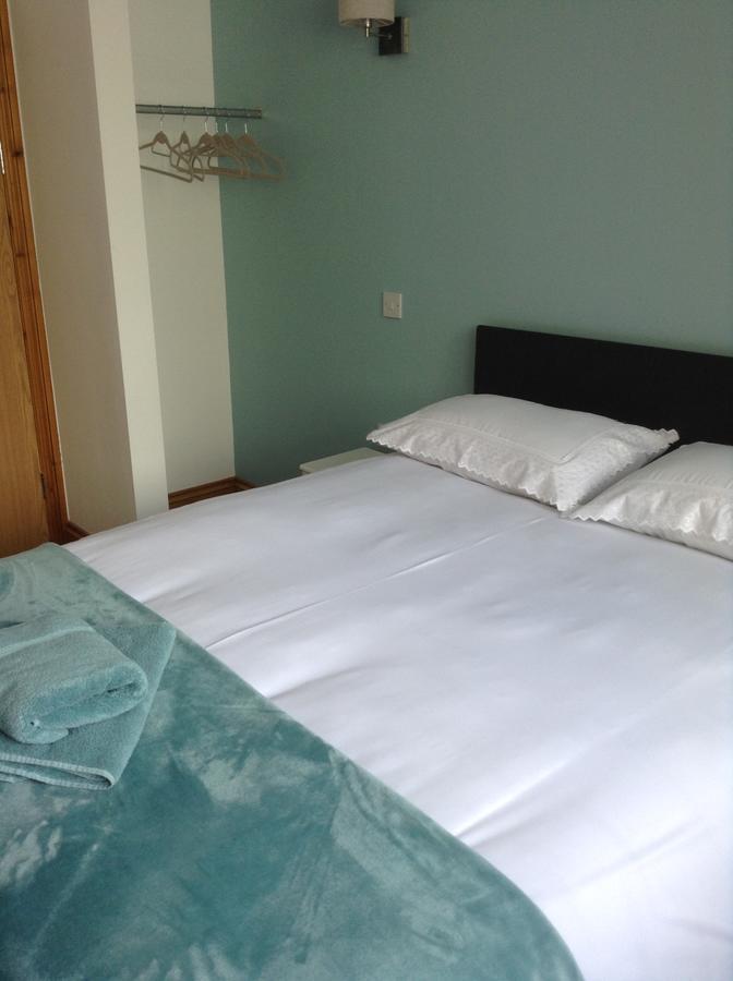 Hotel The Bear On The Square Millom Esterno foto