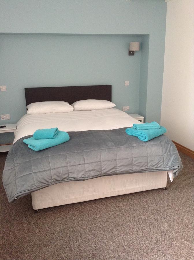 Hotel The Bear On The Square Millom Esterno foto