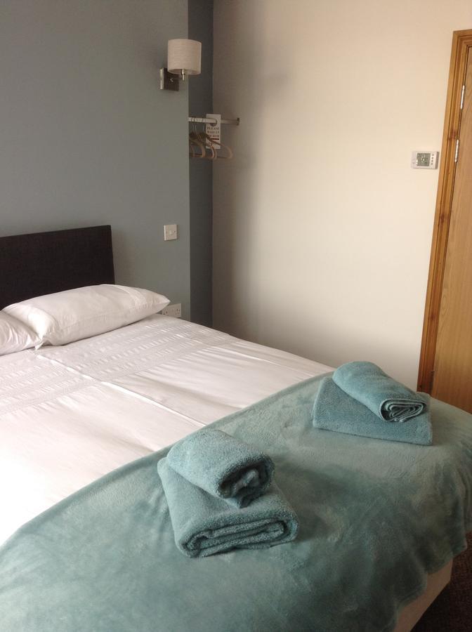 Hotel The Bear On The Square Millom Esterno foto