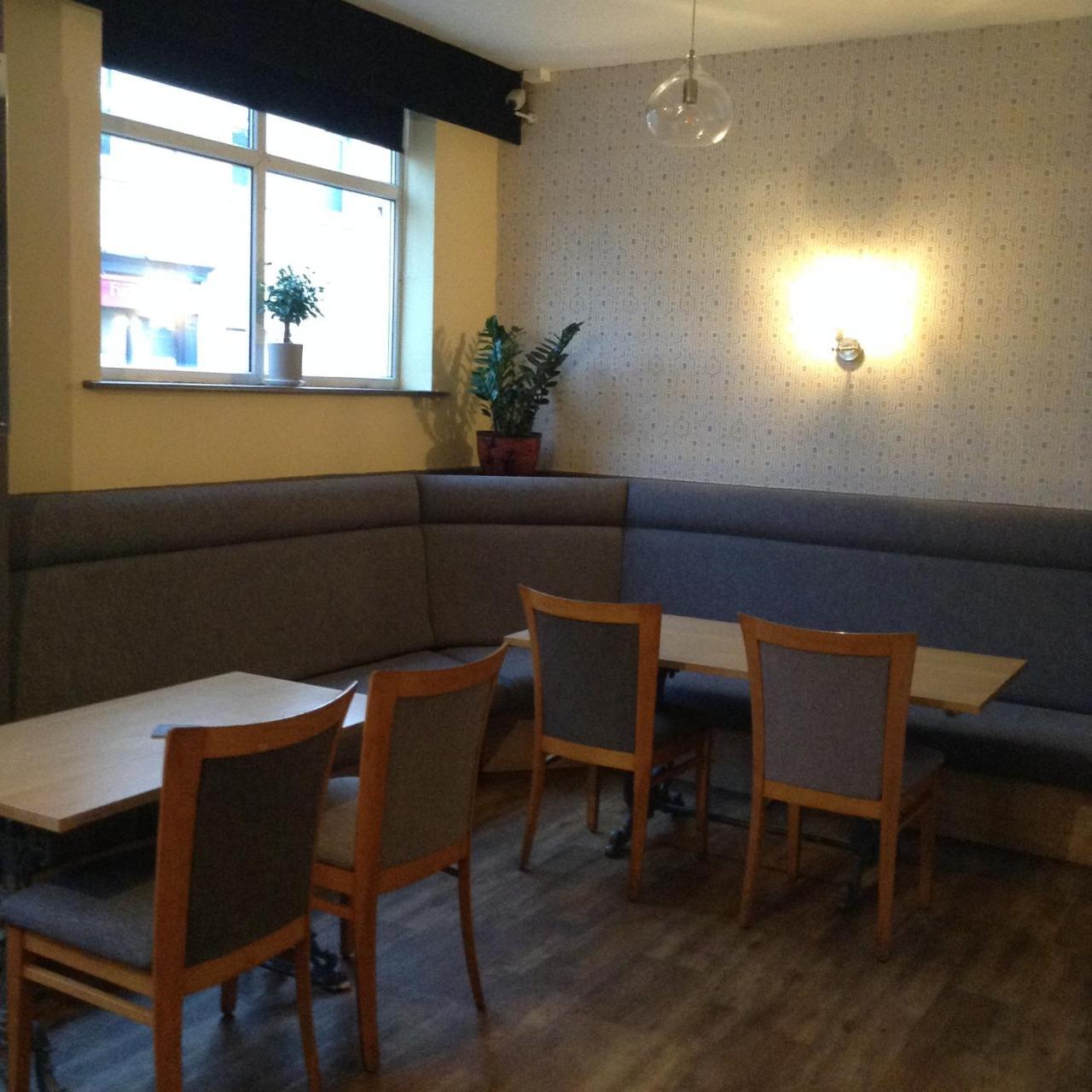 Hotel The Bear On The Square Millom Esterno foto